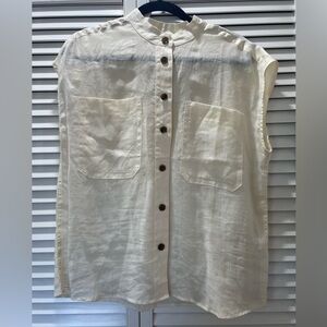 NWT - Banana Republic Shortsleeved Blouse